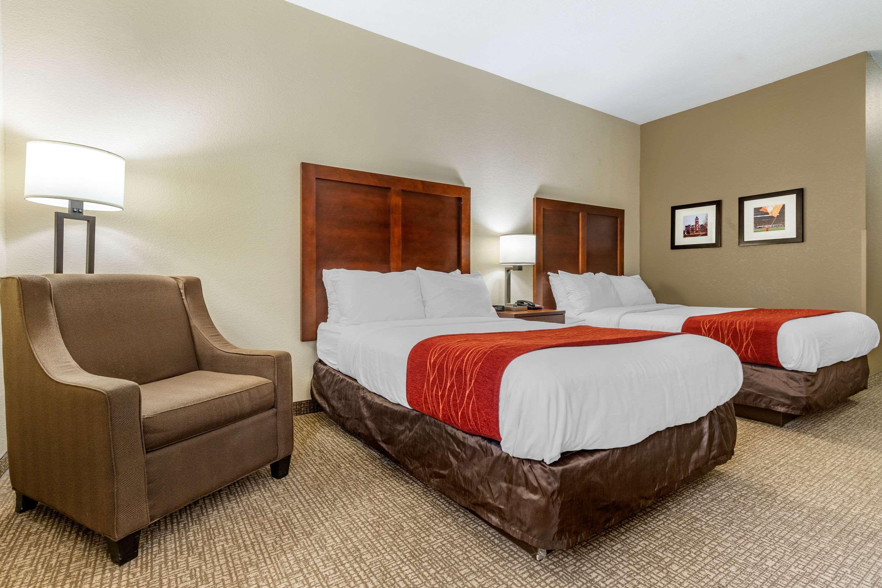 Comfort Inn & Suites Clemson - University Area Экстерьер фото