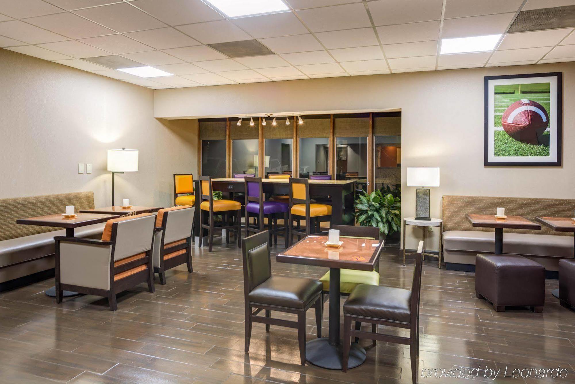 Comfort Inn & Suites Clemson - University Area Экстерьер фото