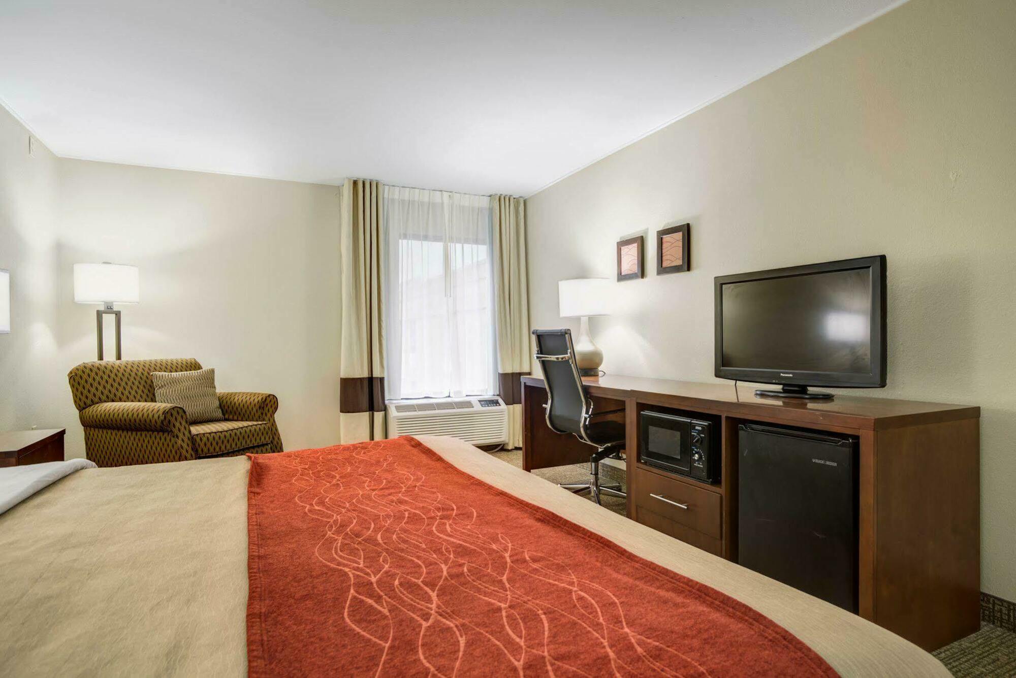 Comfort Inn & Suites Clemson - University Area Экстерьер фото